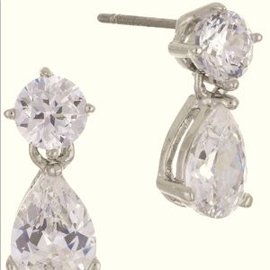 NWT Carolee Jumbo Crystal Teardrop Earrings